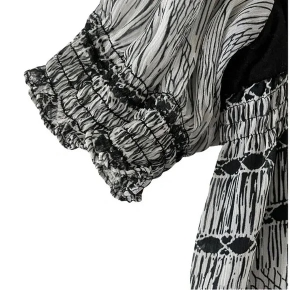 Yvos | Gray Black Baby Doll Layered Rosette Smocked Puff Sleeve Blouse, Medium - Picture 3 of 6